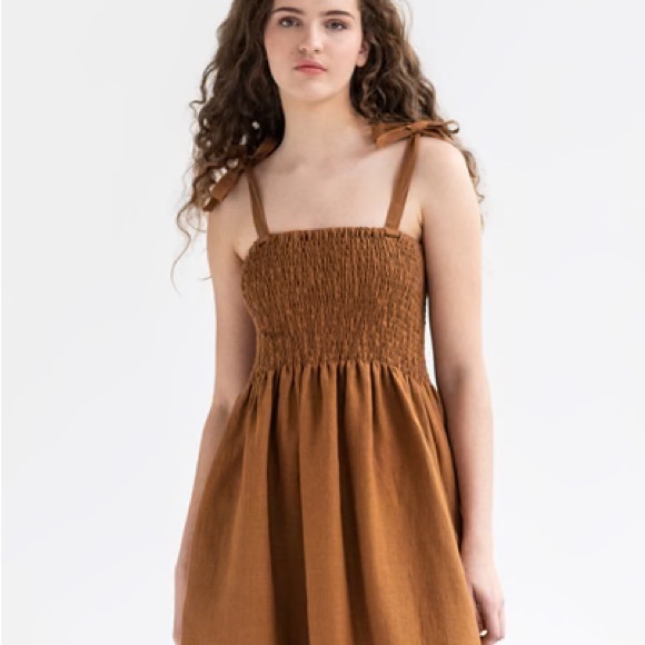 Magic Linen Midi Dress - Picture 4 of 4